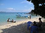 Lunch on the Reefseekers Island