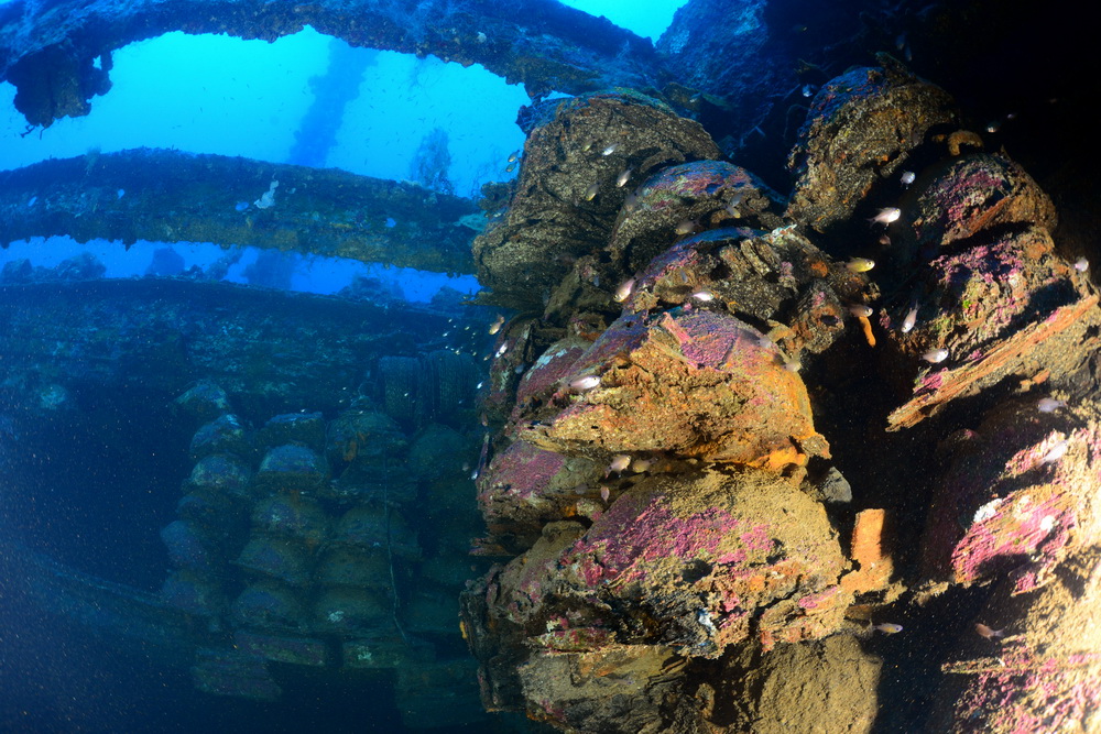 Landmijnen in het ruim van de San Francisco Maru